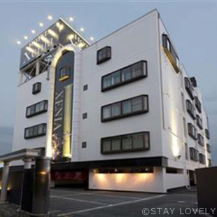 ホテル ジィニア滝野社店 